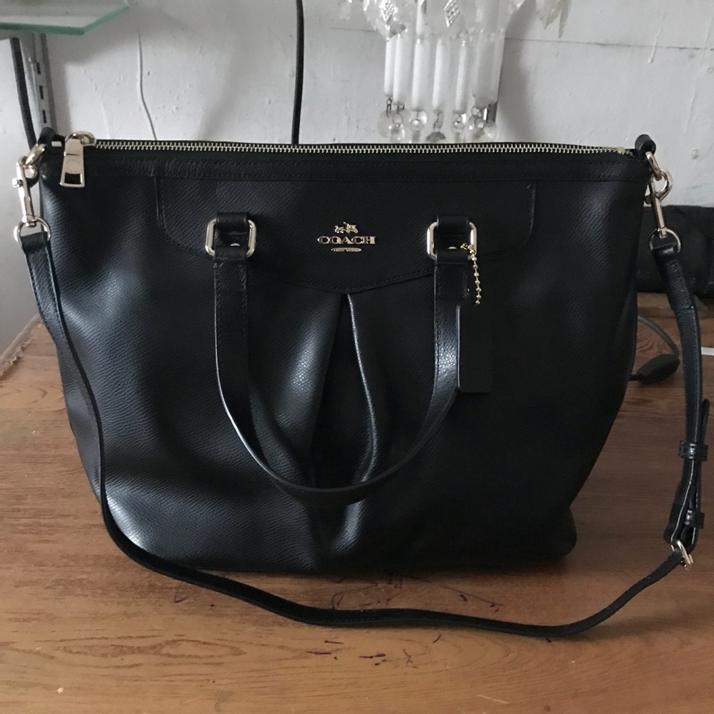 COACH Crossgrain Pleated Tote - Picture 4 of 5